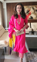Load image into Gallery viewer, Colour block kurta set pink