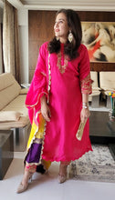 Load image into Gallery viewer, Colour block kurta set pink