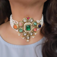 Load image into Gallery viewer, Antique Gold multicoloured choker set