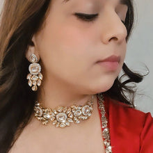 Load image into Gallery viewer, "Sitaara" Kundan Choker Set