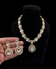 Load image into Gallery viewer, "Svarna Vasundhara” (Uncut Polki & Jadau Necklace Set)