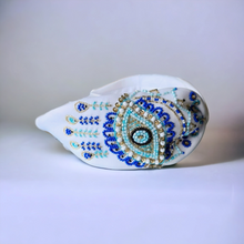 تحميل الصورة إلى عارض المعرض، <transcy>عين الشر بيضاء</transcy>