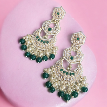 Load image into Gallery viewer, Jaipuri Emarat earrings- emerald