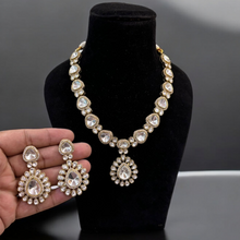 Load image into Gallery viewer, "Svarna Vasundhara” (Uncut Polki & Jadau Necklace Set)