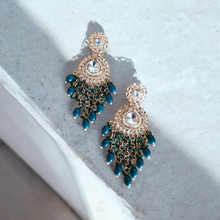 Load image into Gallery viewer, Emerald polki diamond earrings