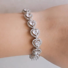 Load image into Gallery viewer, Solitaire Hearts Crystal diamond Bracelet