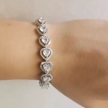 Load image into Gallery viewer, Solitaire Hearts Crystal diamond Bracelet
