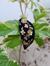 Load image into Gallery viewer, Kiara Blue