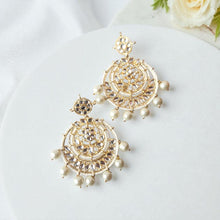 Load image into Gallery viewer, Pearl Chandbali earrings