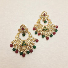 Load image into Gallery viewer, Royal Pachi Kundan Chandbalis