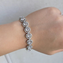 Load image into Gallery viewer, Solitaire Hearts Crystal diamond Bracelet
