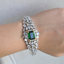 Load image into Gallery viewer, Verdant Lustre (Emerald diamond Bracelet)