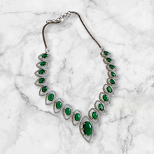 Load image into Gallery viewer, Emerald Zenith Necklace