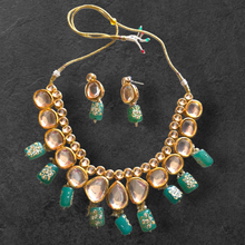 Load image into Gallery viewer, “Verde Vaibhav” – Classic Green Kundan Necklace Set