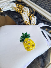 Load image into Gallery viewer, Pineapple white mask with mask chain