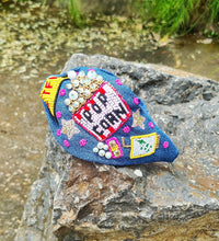 Load image into Gallery viewer, Weekend