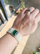 Load image into Gallery viewer, Emerald and pearl bracelet