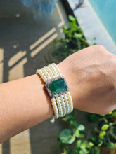 Load image into Gallery viewer, Emerald and pearl bracelet