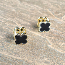 Load image into Gallery viewer, Clover diamonté earrings