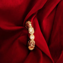 Load image into Gallery viewer, Gold polki bangle