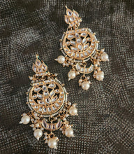 Load image into Gallery viewer, Pachi kundan and pearl chandbali earrings