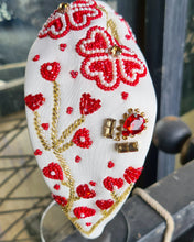 Load image into Gallery viewer, Valentine floral