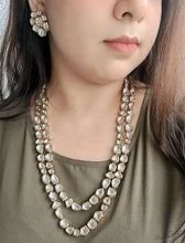 Load image into Gallery viewer, "Dwaarika" Glow Kundan Set