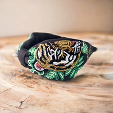 Load image into Gallery viewer, Feral