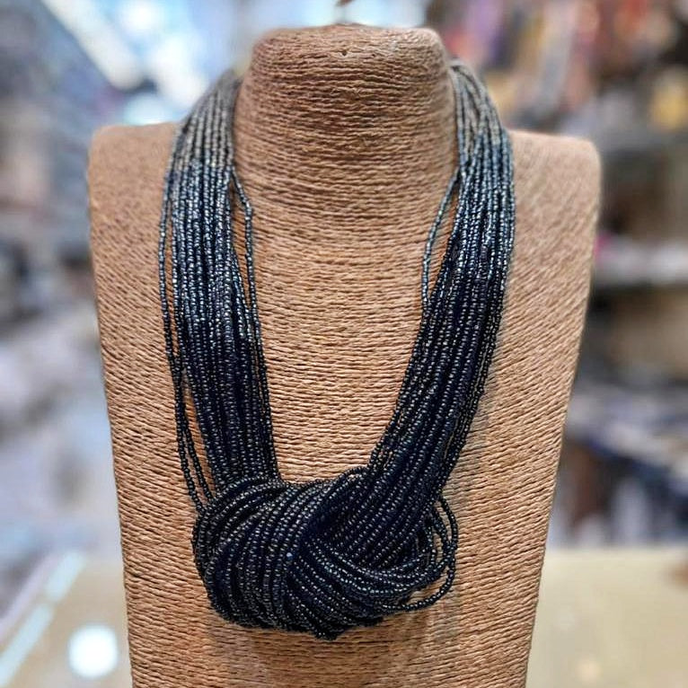 Statement knot necklace- black