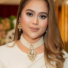 Load image into Gallery viewer, Pearl choker with kundan polki pendant
