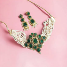Load image into Gallery viewer, Antique Gold choker set- Green
