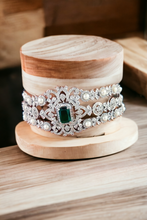 Load image into Gallery viewer, Akina Emerald necklace
