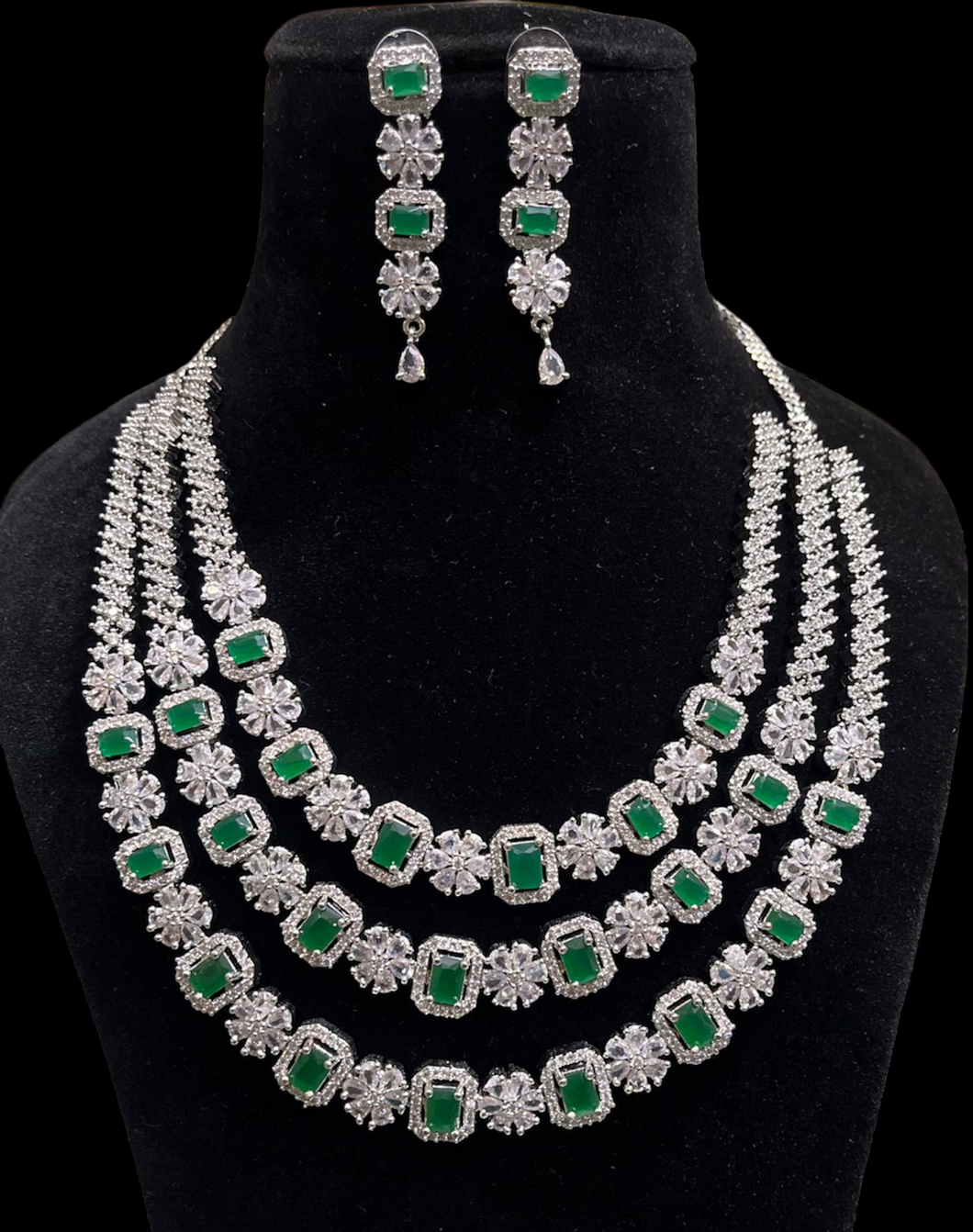 Mastani 3 layered diamond necklace- emerald