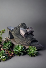 Load image into Gallery viewer, Tweed heels
