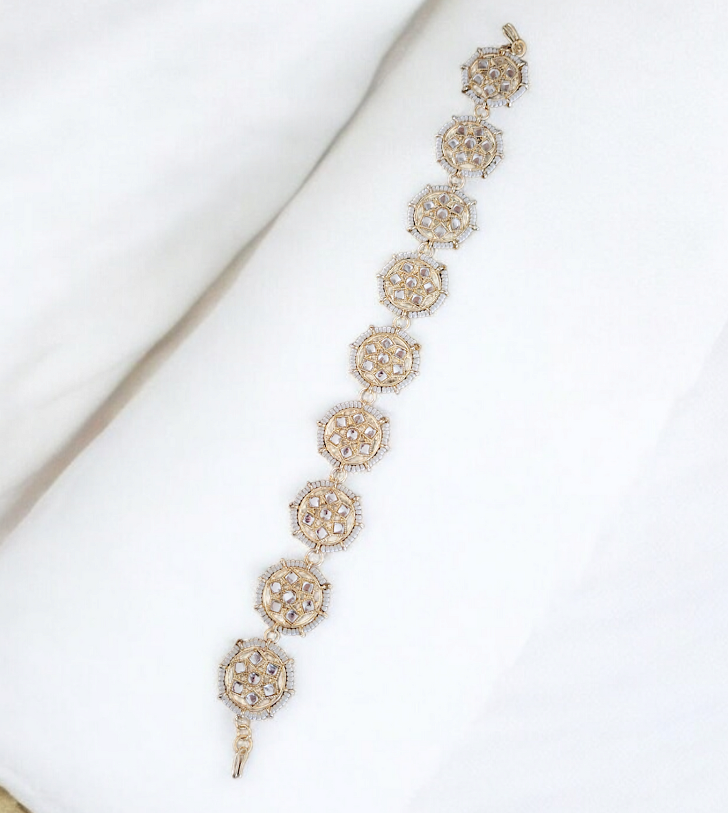 Classic kundan mathapatti