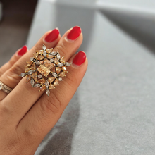 Load image into Gallery viewer, Sapphire victorian diamond ring
