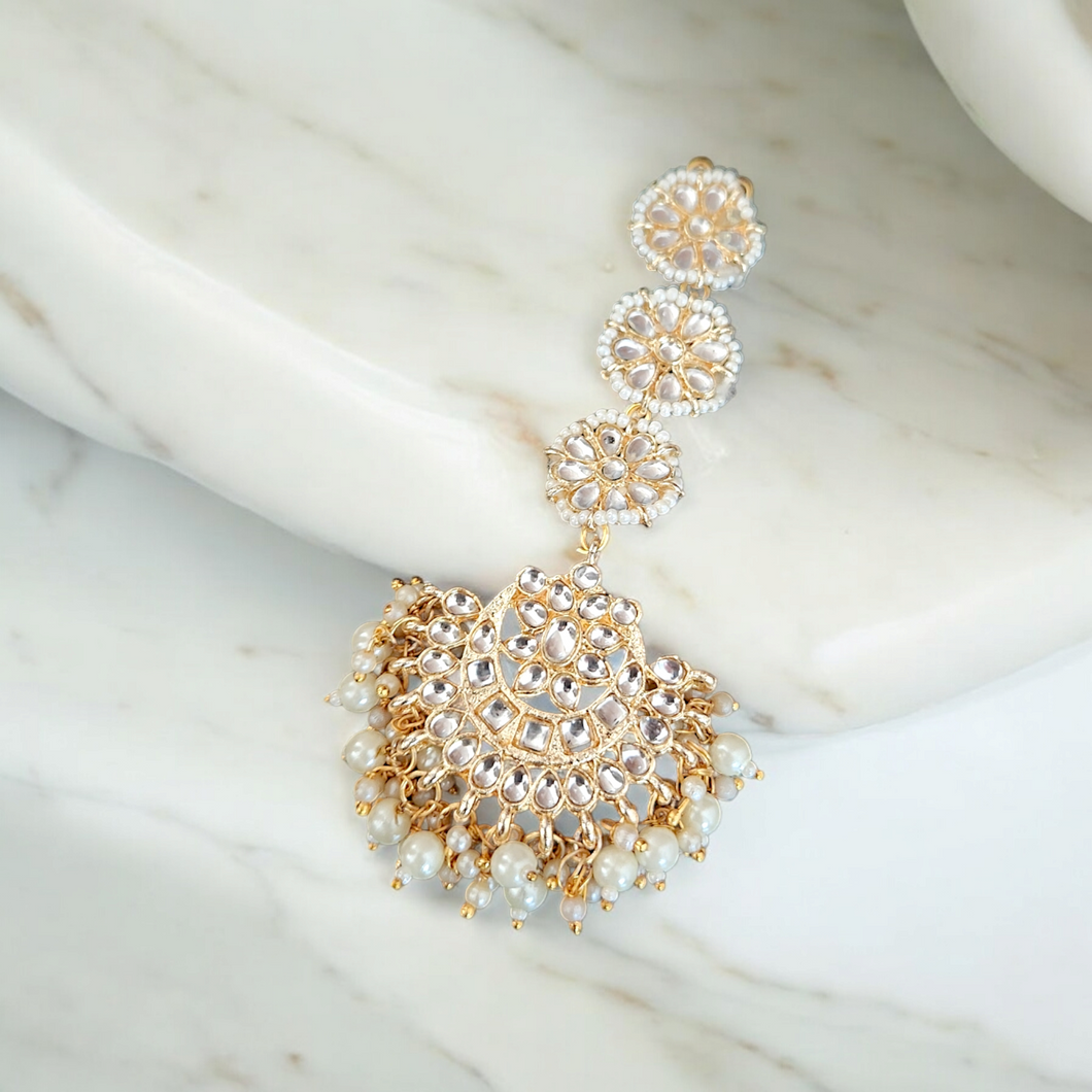 Kundan and pearl floral maangtika gold