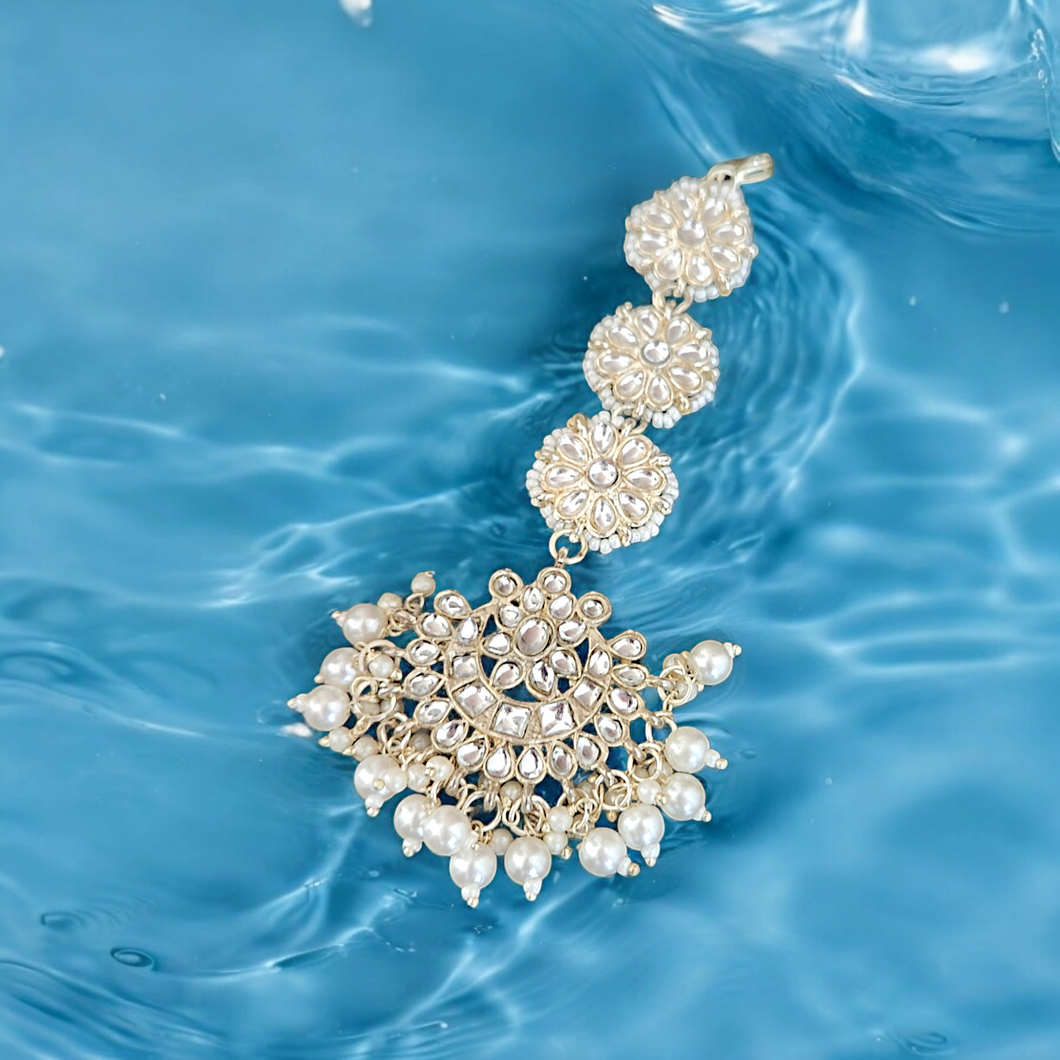 Kundan and pearl victorian floral maangtika