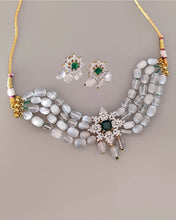 تحميل الصورة إلى عارض المعرض، قلادة ألماس من الزمرد الأبيض 
