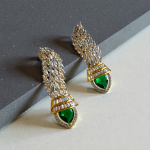 Load image into Gallery viewer, Elara Emerald Diamond earrings
