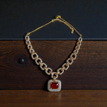 تحميل الصورة إلى عارض المعرض، قلادة الياقوت بليس 
