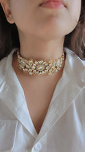 Load image into Gallery viewer, Kundan choker with earrings

