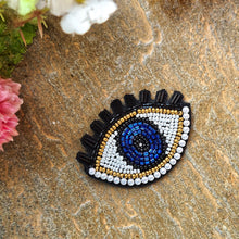 Load image into Gallery viewer, Eye brooch
