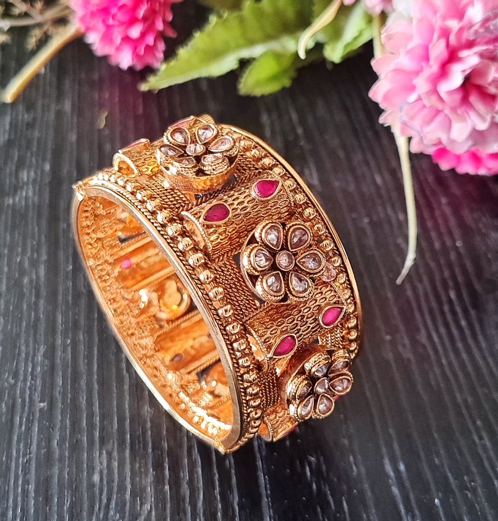 Classic gold kada