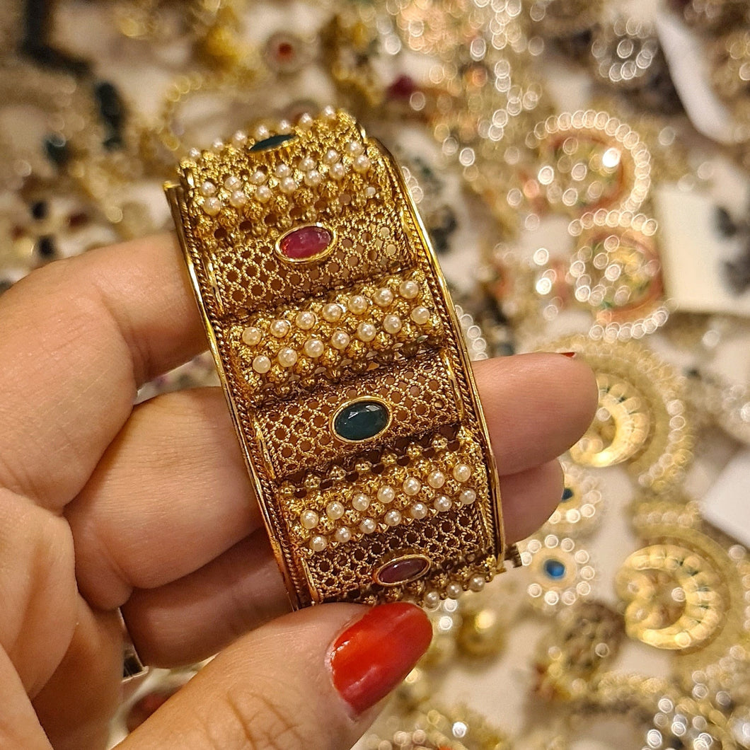 Pearl and gold kada