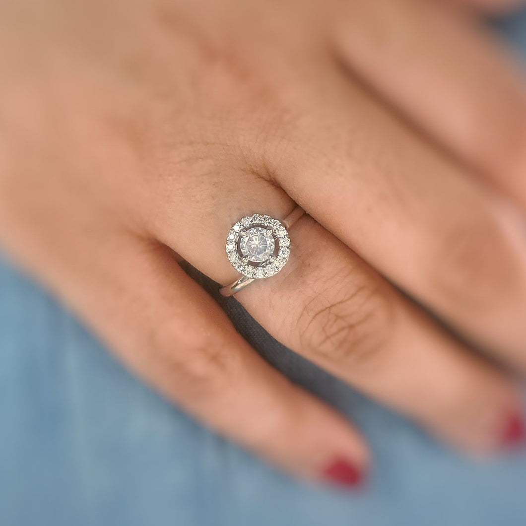 Diamond ring- white gold