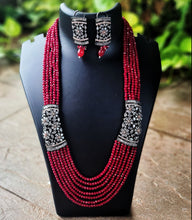 Load image into Gallery viewer, Victorian diamonds and crystals set- red
