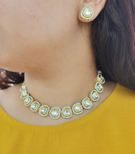 Load image into Gallery viewer, Uncut Polki and diamond necklace
