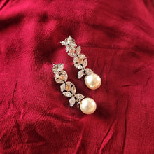 Load image into Gallery viewer, Waterfall Marquise diamond earrings
