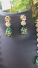 Load and play video in Gallery viewer, 3 Layered pearl and stone set (green)
